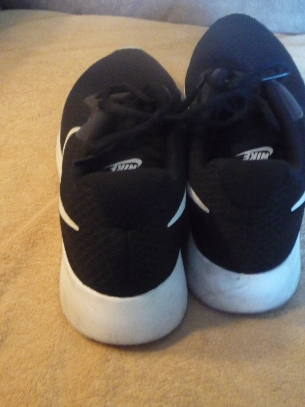 Nike men's shoes, size 12 US - Picture 3 of 6